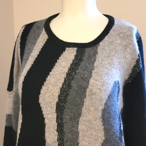 I.B. Diffusion Sweaters - Retro 90's I.B. Diffusion Angora sweater - Large